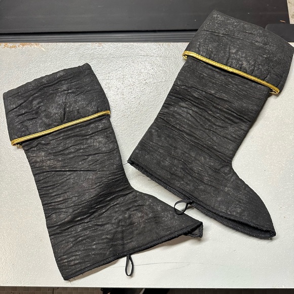 Spirit Halloween Pirate Captain Costume Size Small 4-6 - Picture 5 of 5